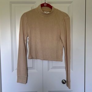 Long sleeve cropped shirt size small